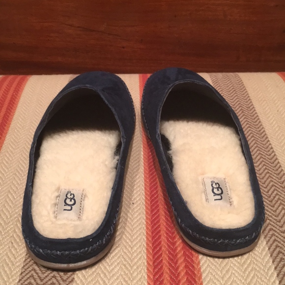 Ugg Womens Tamera Suede Navy Loafers - Picture 3 of 5